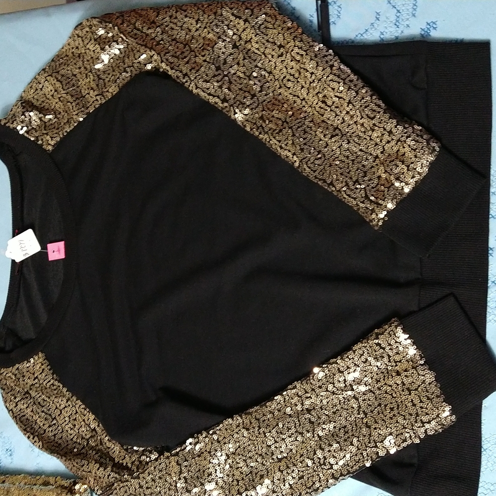 Xtaren Sweatshirt with Sequins Sleeves